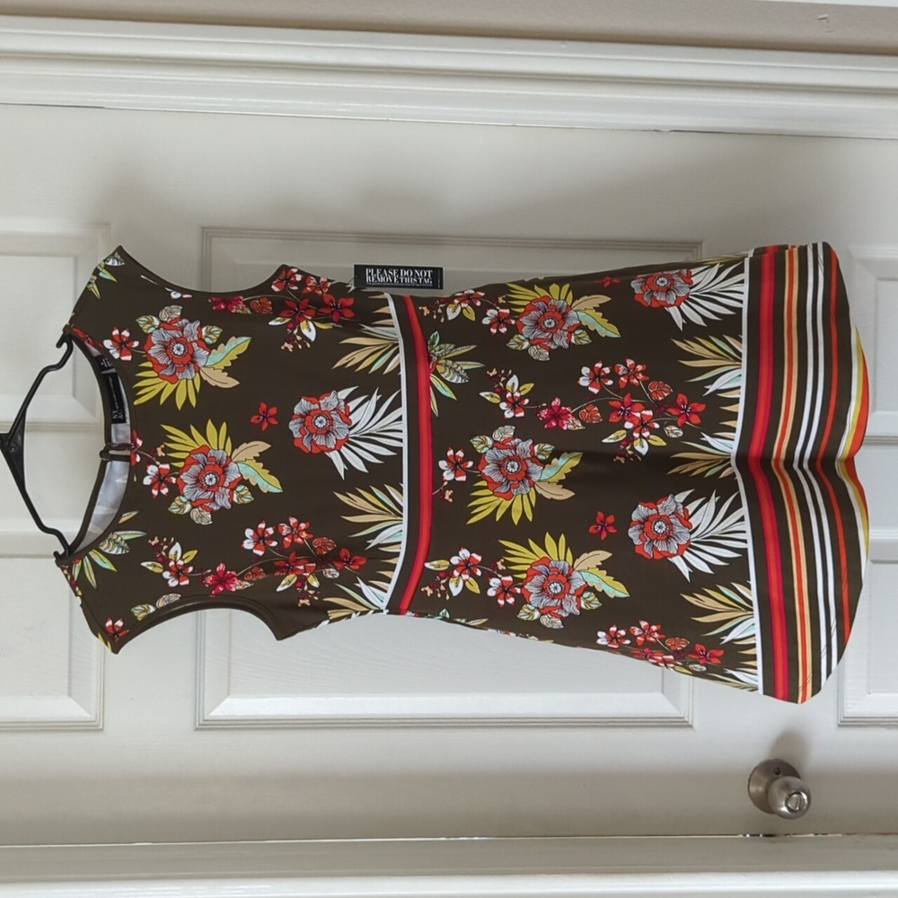 New York and Company size medium super cute